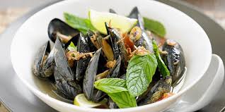 Are mussels fully cooked when they open?