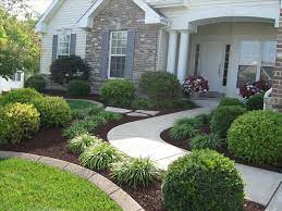 Need landscaping ideas for the front of your house? 20 Simple But Effective Front Yard Landscaping Ideas Nimvo Com Front Yard Landscaping Design Front Yard Garden House Landscape