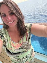 Kimberly Longley's Instagram, Twitter & Facebook