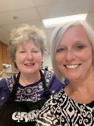 Leann Rollins's Instagram, Twitter & Facebook