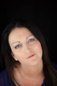 Dawn Stedman's Instagram, Twitter & Facebook