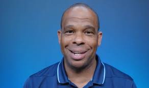 UNC gets deal with assistant Hubert Davis as new coach