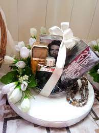 Maybe you would like to learn more about one of these? Gubahan Hantaran Minyak Wangi Wangi Party Wedding