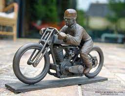 Extraordinary Motoring Sculpture By Guillaume Moreau Motorcycle Sculpture Motorsport Art Motorcycle Culture