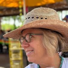 Karen Loves Country (@fanmama1)