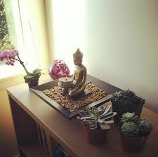 Pin By Anndrea Ibarra On Traditional Docor Miniature Zen Garden Indoor Zen Garden Buddha Decor