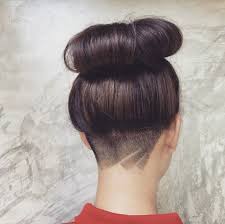 Haar Tattoo Fur Frauen Und Manner Trendige Motive Fur Ihr Neues Tribal Styling Undercut Frauen Lange Haare Haarschnitt Frisur Hochgesteckt