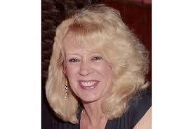 Janet Glassman's Instagram, Twitter & Facebook