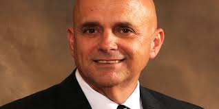 Split Cherokee School board ratifies leader's contract