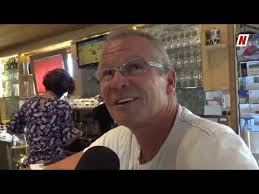 Valais: On vous emmène à la recherche de l'accent du Val d'Illiez à l'heure  de l'apéro