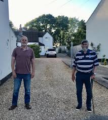 Does anyone remember Mr Tye . Geography teacher . One of my neighbours . We  have just been clapping for the essential workers Me