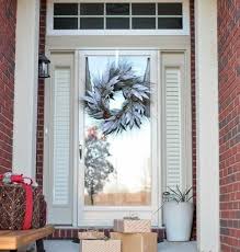 When choosing window coverings for sidelight windows, you not only need to consider how the covering will look from the inside of the home, but from the outside as well. Sidelight Window Curtain Ideas Spiffy Spools