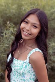 Summer Senior Photoshoots with Experienced Photographer