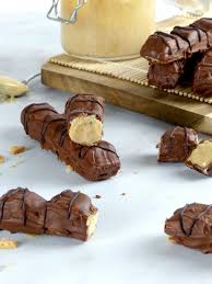 Kinder Bueno Vegan Apprenons Ensemble Les Bases De La Patisserie Vegetale En 2020 Alimentation Faire Fondre Du Chocolat Patisserie