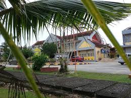 Menjanakan pendidikan dan latihan vokasional yang inovatif untuk memenuhi keperluan individu, masyarakat, industri dan negara. Suasana Indah Di Pagi Jumaat Di Kolej Vokasional Shas Kuala Lipis Pahang Jom Bina Masa Depan Anda Disini Jom Masuk Kolej Vokasional Shas Kuala Lipis Pahang Permohonan Untuk Kemasukan Boleh Di Akses