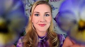 Amanda Shupe's Instagram, Twitter & Facebook