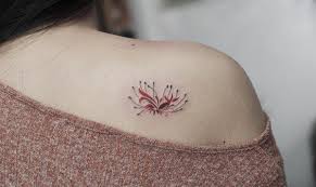 Hoa hướng dương là một trong những loài hoa có rất nhiều ý nghĩa trong đời sống, ngoài ra loài hoa này cũng mang một nét đẹp tiếp theo vẫn là mẫu xăm hình hoa trên cánh tay nhưng có kèm theo chữ và lá. Top 30 Hinh XÄƒm Hoa Bá»‰ Ngáº¡n Y NghÄ©a Hinh XÄƒm Bong Hoa Bá»‰ Ngáº¡n