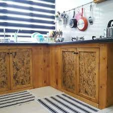 Bandingkan pengukuran rak geser yang belum terpasang yang tersedia di internet, di toko perbaikan rumah atau lewat perusahaan rak kabinet. Sinar Cara Murah Buat Kabinet Dapur Table Top Modal Facebook