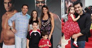 Fausto silva was born on may 2, 1950 in araras, são paulo, brazil as fausto corrêa da silva. Strong Fausto Silva Strong Celebra Aniversario Do Filho Em Sao Paulo