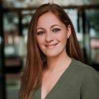 90+ "Stephanie Simard" profiles