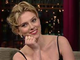 Her mother, melanie sloan is from a jewish family from the bronx and her father, karsten johansson. Cute Pic Scarlett Johansson On Letterman Jan 10 2006 Imgur