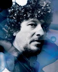 Ardından: Roy Haynes (1925-2024) Caz davulunun tüm dönemlerinde yer alan  koca çınar Roy Haynes, 99 yaşında hayata veda etti. Burak Sülünbaz,  Haynes'in anısına saygıyla yazdı. 🔗 Yazıyı okumak için profildeki linke  tıklayın #