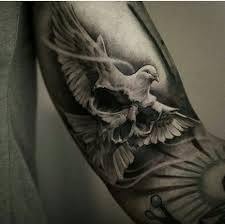 Pin By Ocsi On Tattoo 2 Skull Rose Tattoos Skull Tattoo Design Tattoos