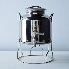 Stainless Steel Olive Oil Fusti 3l In 2020 Olive Oil Container Olive Oil Dispenser Stainless Steel Tanks