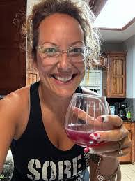 Carrie Olinger's Instagram, Twitter & Facebook