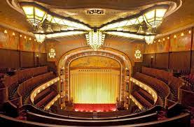 Op 20 april was er dan ook een groot feest in bioscoop pathé tuschinski in amsterdam om dit te vieren. Tuschinski Uitgeroepen Tot Mooiste Klassieke Bioscoop Van Europa Het Parool