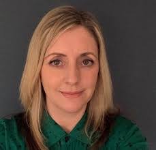 Clare Dennis's Instagram, Twitter & Facebook