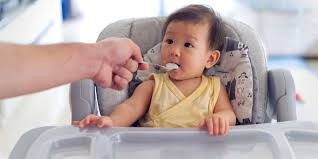 Richell airy baby chair merupakan tempat duduk bayi yang cocok untuk bayi berumur lima tahun ke bawah. Cerdas Memilih Kursi Makan Bayi Ini Yang Harus Anda Pertimbangkan