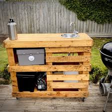 My Bbq Side Table From 2x Pallets I Added A Folding Faucet That Is Fed From