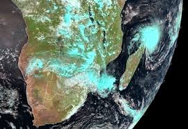 The storm will continue to press inland over the. Madagascar E Africa Do Sul Enfrentam Chegada Do Ciclone Tropical Eloise