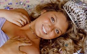 Brooke Stein Gets Real With Single "Pretty"