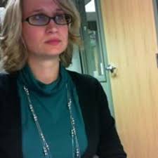 Jennifer Hennes's Instagram, Twitter & Facebook