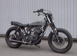 srst02 jpg 623 450 sr400 カフェレーサー ダートバイク sr400カスタム