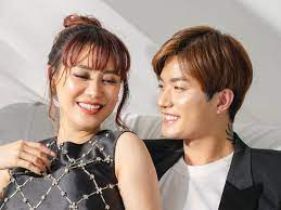 Последние твиты от leemoa (@moa_aeim). Kisah Cinta Wanita Kalimantan Yang Dinikahi Artis Lee Jeong Hoon