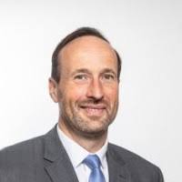 200+ perfiles de «Eisenacher»