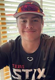 Noah Arredondo's Instagram, Twitter & Facebook