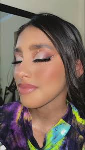 Listos para la Entrada a San Santiago❤️‍🔥Bermejo Te ofrecemos los mejores  paquetes de maquillaje y peinado profesional✓ Juntos a dos Maquilladoras  Profesionales Haydee Marilin y Natalia Alcatuma👩🏼‍🎨💕 Agendando citas al  : Https://wa.me ...