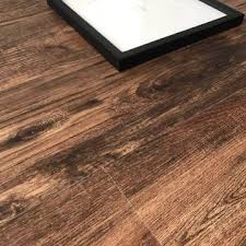 As with any material, there are advantages and disadvantages of vinyl flooring.but if you're looking for a fake wood flooring choice that'll suit just about every need, vinyl plank (aka lvt) is the way to go!. China Pvc Flooring Wood Look Vinyl Click Lock Plank Spc Flooring Pisos De Vinilo On Global Sources Spc Flooring Pvc Flooring Vinyl Floor Tiles
