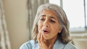 Can Allergies Cause a Sore Throat? Experts Weigh In