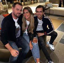 Love island 2018 winner dani dyer has made her first public appearance with her new beau, sammy kimmence, and couldn't look happier. Bxjsjb Oksmrxm