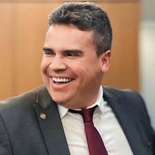 Renato Miranda (@renatmirandarj)