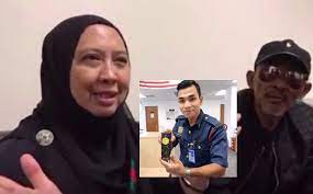 Nov 16, 2018 · bekas isteri saleem iklim biodata saleem iklim anak saleem iklim saleem iklim bercerai saleem iklim terkini keluarga saleem iklim anak anak. Isu Saleem Anak Sedar Kesalahan Sendiri Isteri Saleem Minta Maaf Gempak