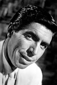 Reparto de El asesino anda suelto (película 1956). Dirigida por Budd  Boetticher