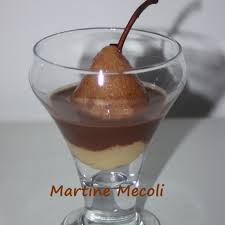 Poires Pochees Et Leur Sauce Au Chocolat Recette I Cook In Guy Demarle Recette En 2020 Poire Recette Alimentation Recette