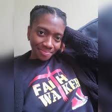 Shelves Bookstore®️