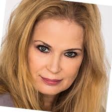 Melissa Behr, Class of 1982, is staying busy. The long-time artist started  a new role as sales and marketing specialist at The Marshall Gallery in  Scottsdale, Arizona. #amazinghononegahalumni  https://www.linkedin.com/in/melissa-behr-46050313/